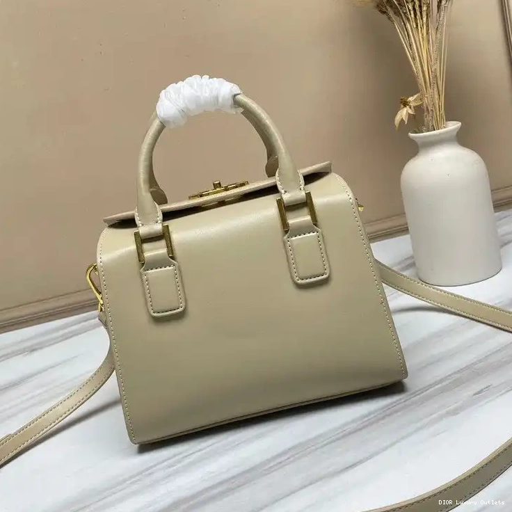 Boston Khaki Box Calfskin Small Dior Bag 0527 Luxury
